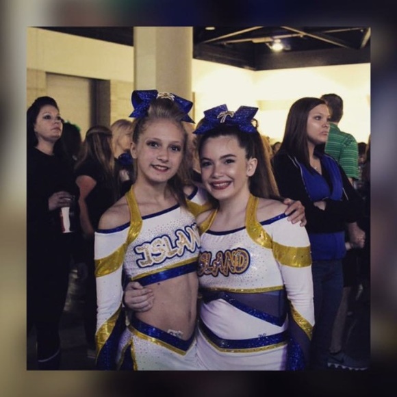 Meet your Posher, Andrea - Picture 1 of 1